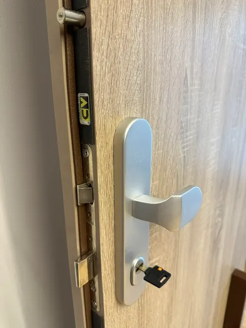 MASTERDOOR AD RC3 — profil dveří z boku